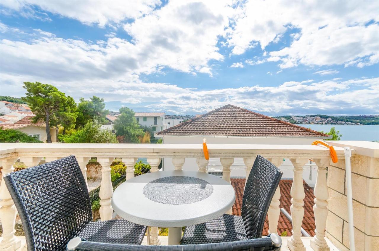 Apartments Marina Trogir Exterior photo